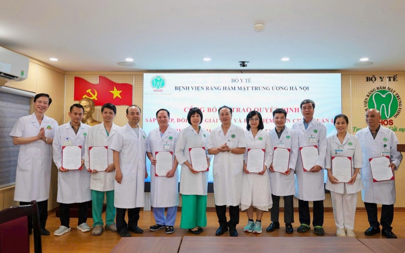 Công bố các quyết định sáp nhập, đổi tên và bổ nhiệm